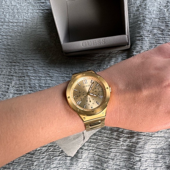 Watch Guess - Picture 7 of 7